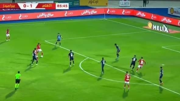 الأهلي يفك عقدة بيراميدز بالثلاثة و إيسترن كومباني تواصل المغامره وتفوز علي إنبي والتعادل حسم لقاء سيراميكا كليوباترا وسموحه