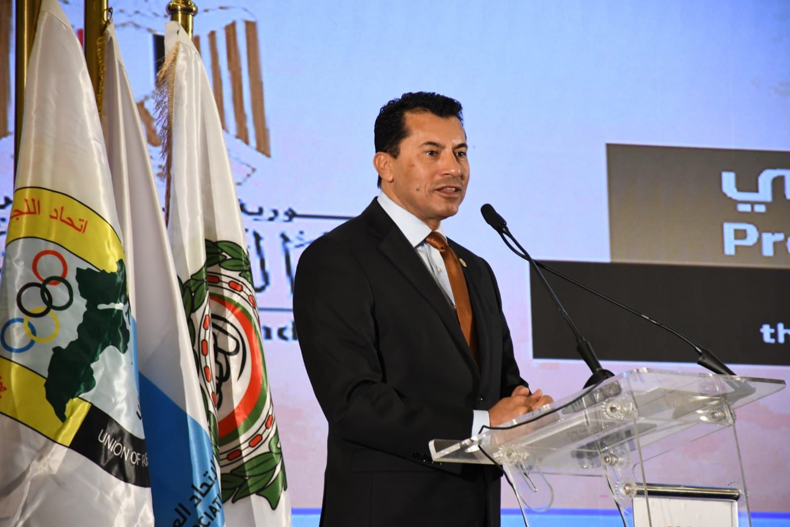‎وزير الشباب والرياضة يُكرم الفائزين بجوائز الثقافة الرياضية العربية علي هامش المؤتمر الدولي للثقافة الرياضية .