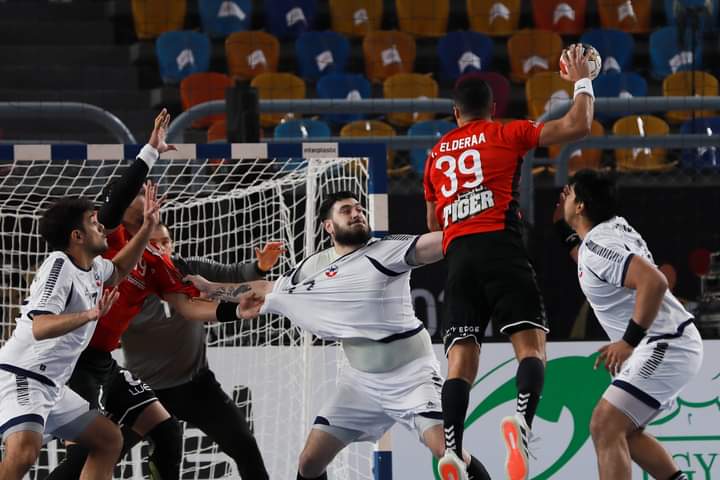 مصر تفتتح كأس العالم بالفوز علي تشيلي 35/29